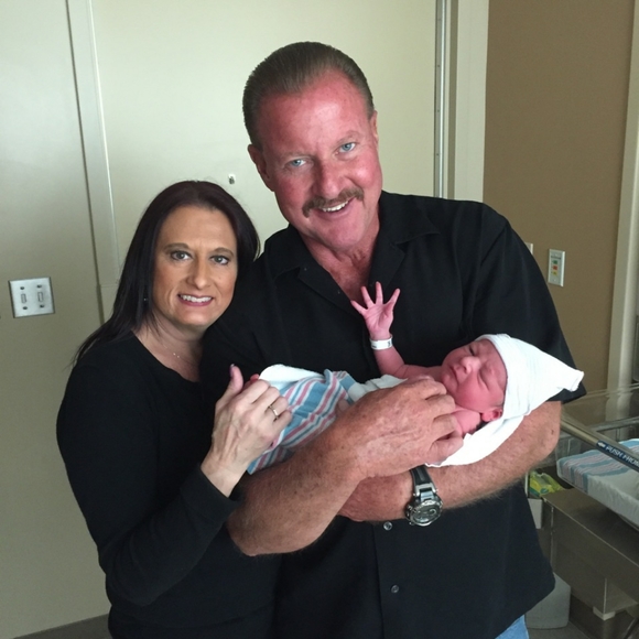 Meet your Posher, Shelly - Picture 3 of 6